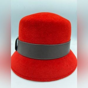 Hermes Red Hat - size 58